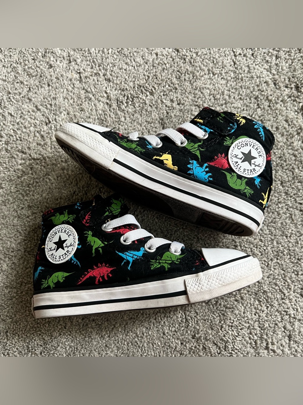 Converse All Star Sneakers Boy's Size 8 Easy On Black Dinosaur Hightop Toddler